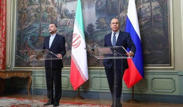 Lavrov iranlı həmkarı ilə Ukraynanı müzakirə etdi